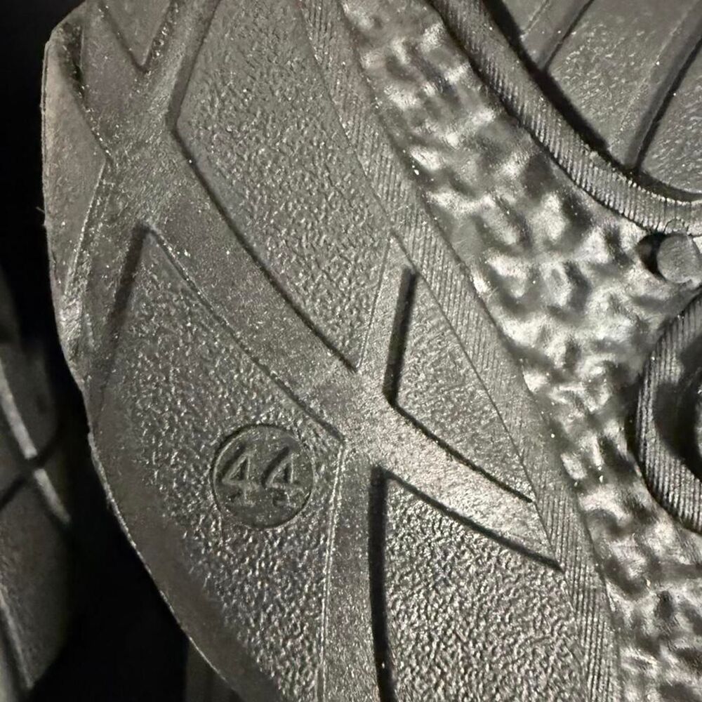 Unbranded Men's Black Trainers - Picture 5 of 7
